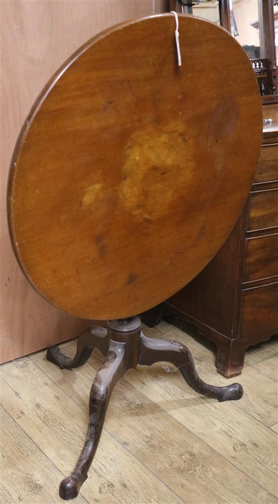 A mahogany circular tilt top tea table W.79cm